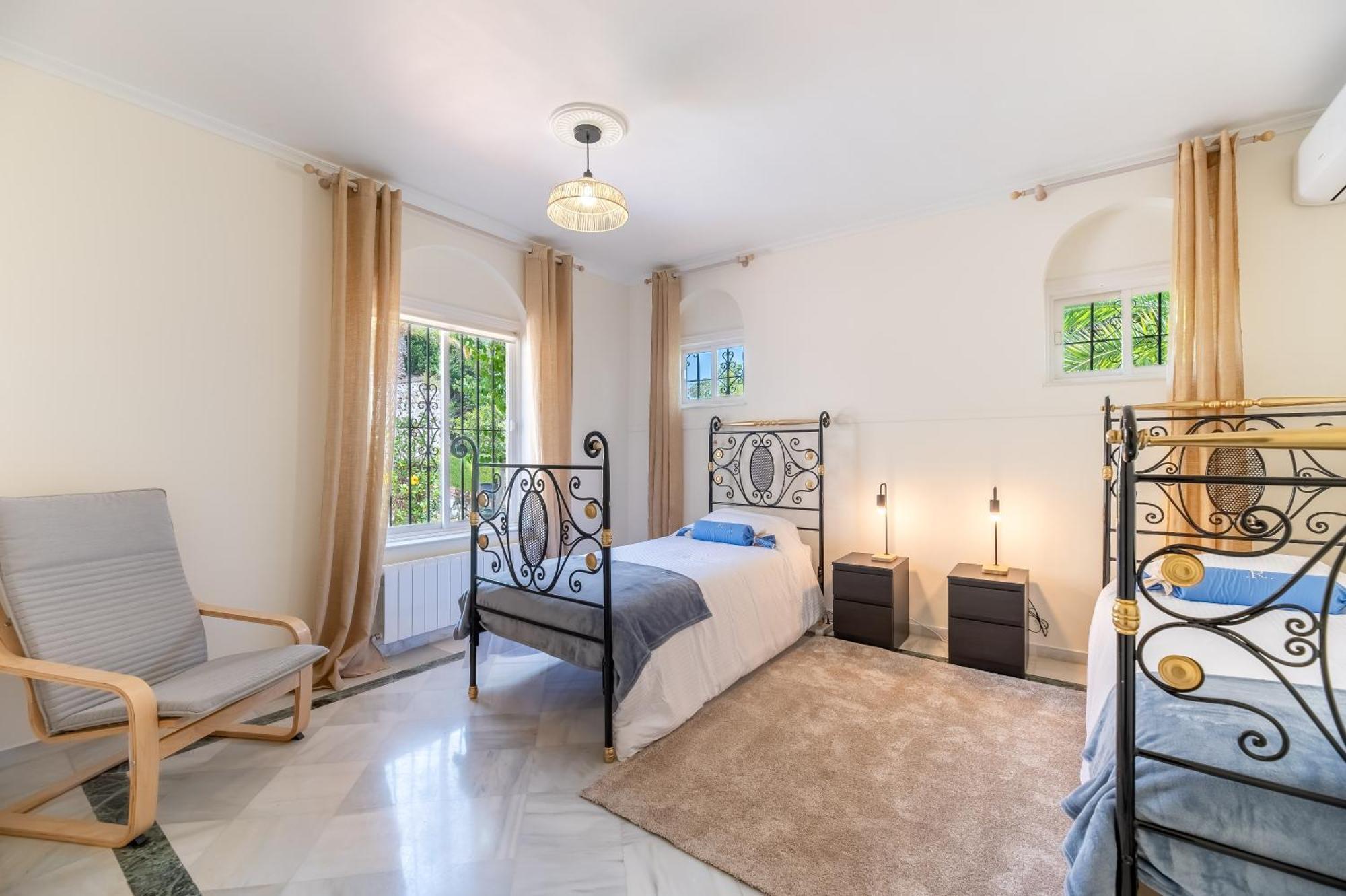 Apartamento 4 Bdrm Andalusian W Cinema & Sea Views *